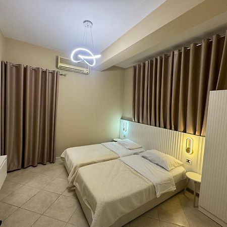 Hotel Kaloshi Mezez エクステリア 写真